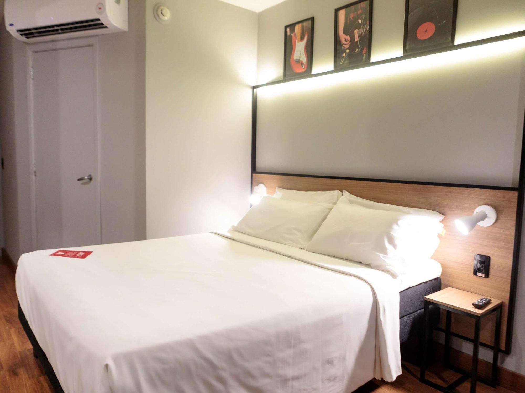 Ibis Belo Horizonte Savassi Hotel Bagian luar foto