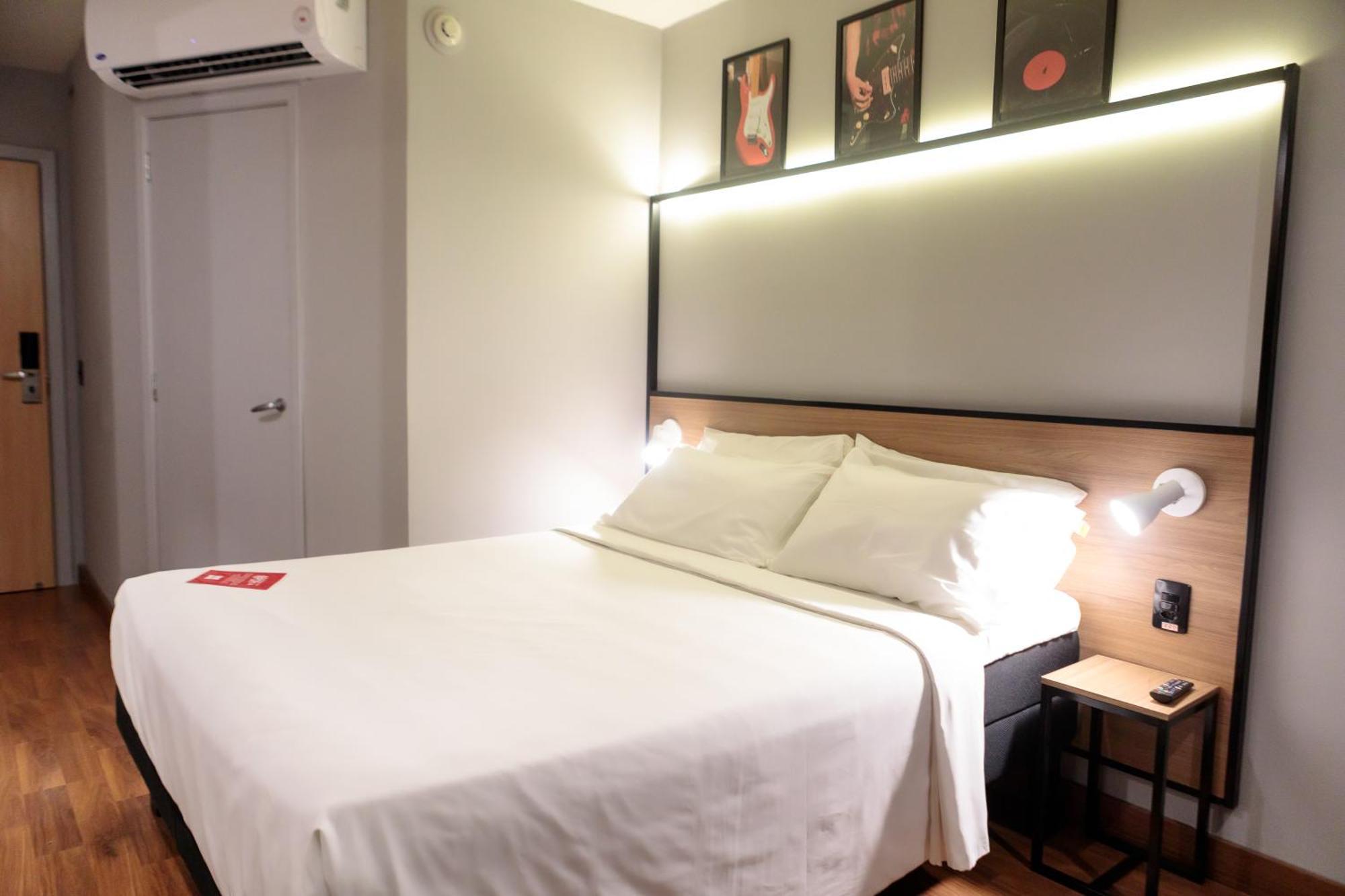 Ibis Belo Horizonte Savassi Hotel Bagian luar foto