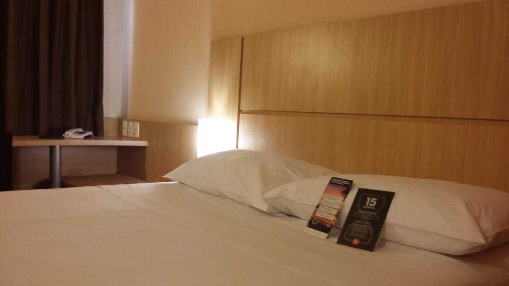 Ibis Belo Horizonte Savassi Hotel Bagian luar foto